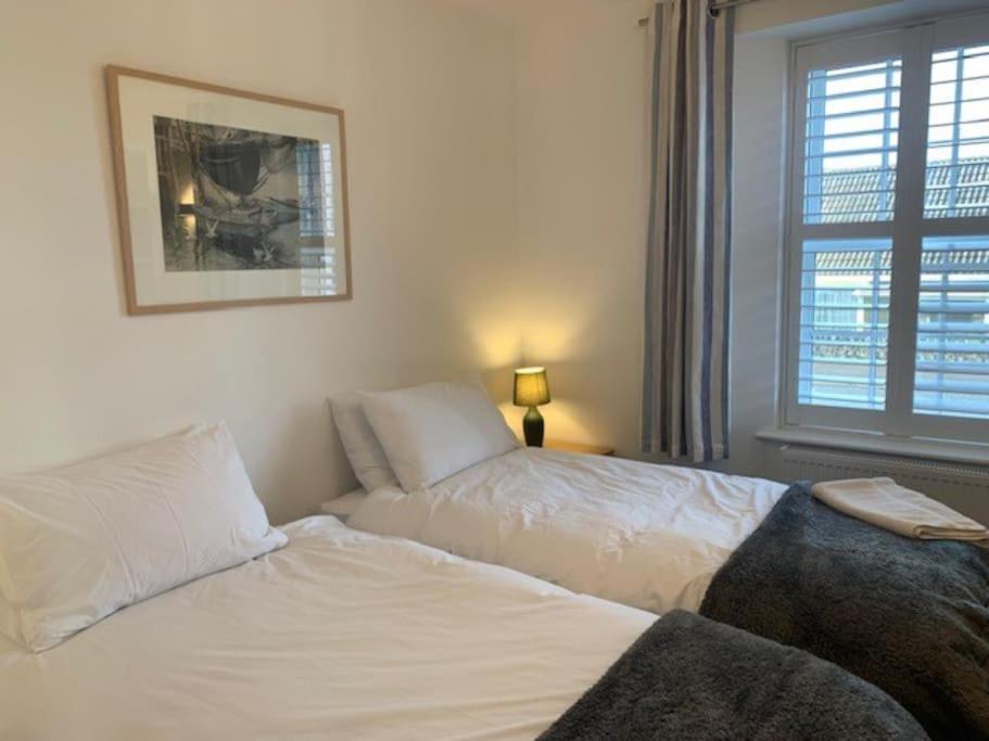 Newly Refurbished Uplyme Getaway Leilighet Eksteriør bilde