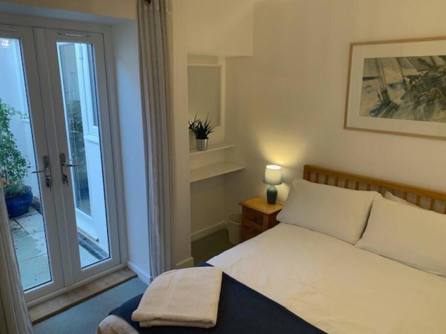 Newly Refurbished Uplyme Getaway Leilighet Eksteriør bilde